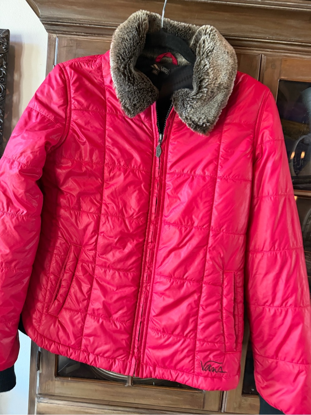 Vans Red Quilted Puffer Jacket with Faux Fur Collar - Picture 2 of 4